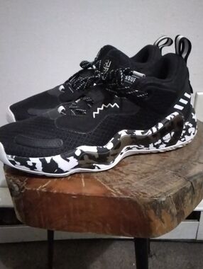 Adidas D.O.N. Issue 3 Black/White Camo Sneakers Men's Sz 8